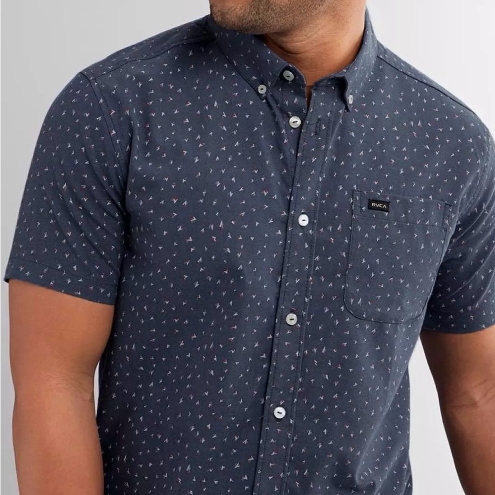 RVCA Blue Casual Button Down Shirt with Subtle Pattern